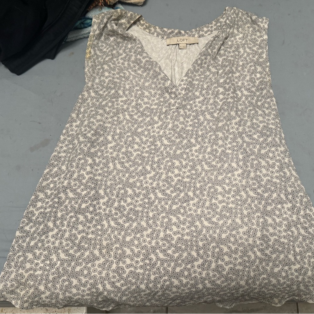 LOFT Monochrome Floral Sleeveless Blouse